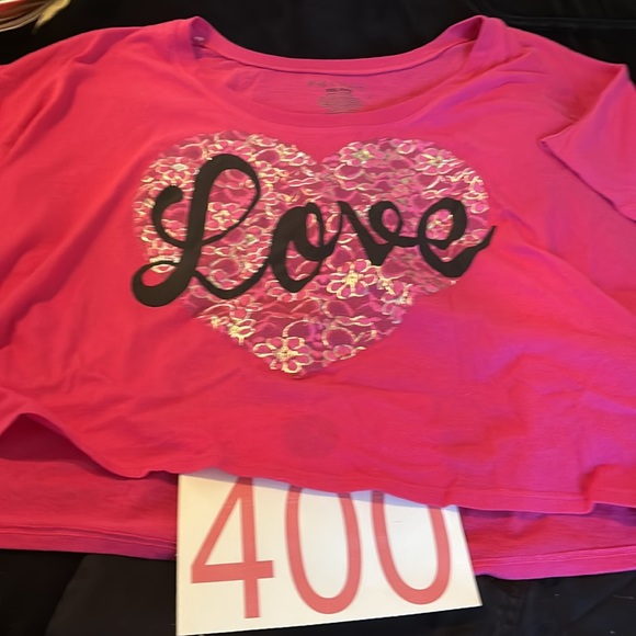 Beautiful shirt sleeve “L O V E”  top for ladies. Size XXL TO BE WORN AS CROP TP - Picture 3 of 3